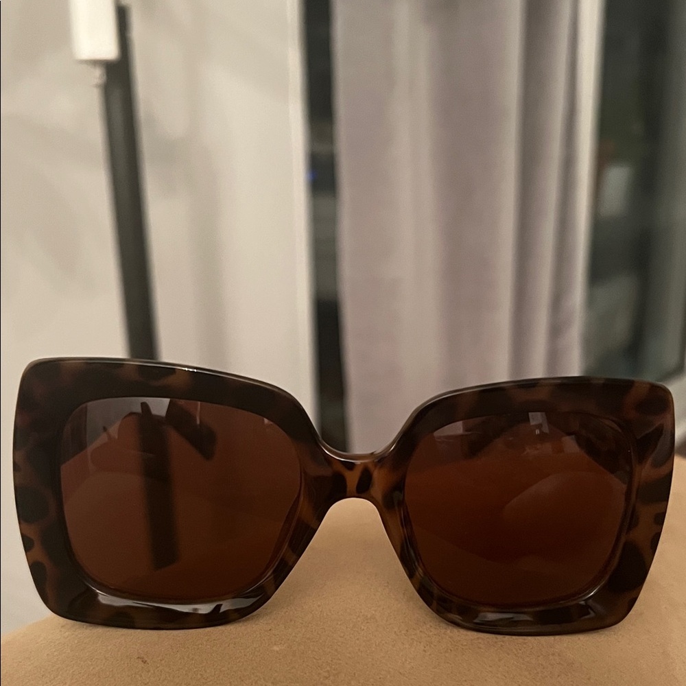 Quay Australia Leopard Print Sunglasses